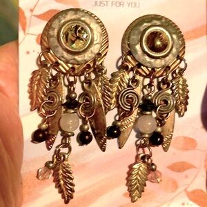 Multi colored beaded feather pierced earrings OS